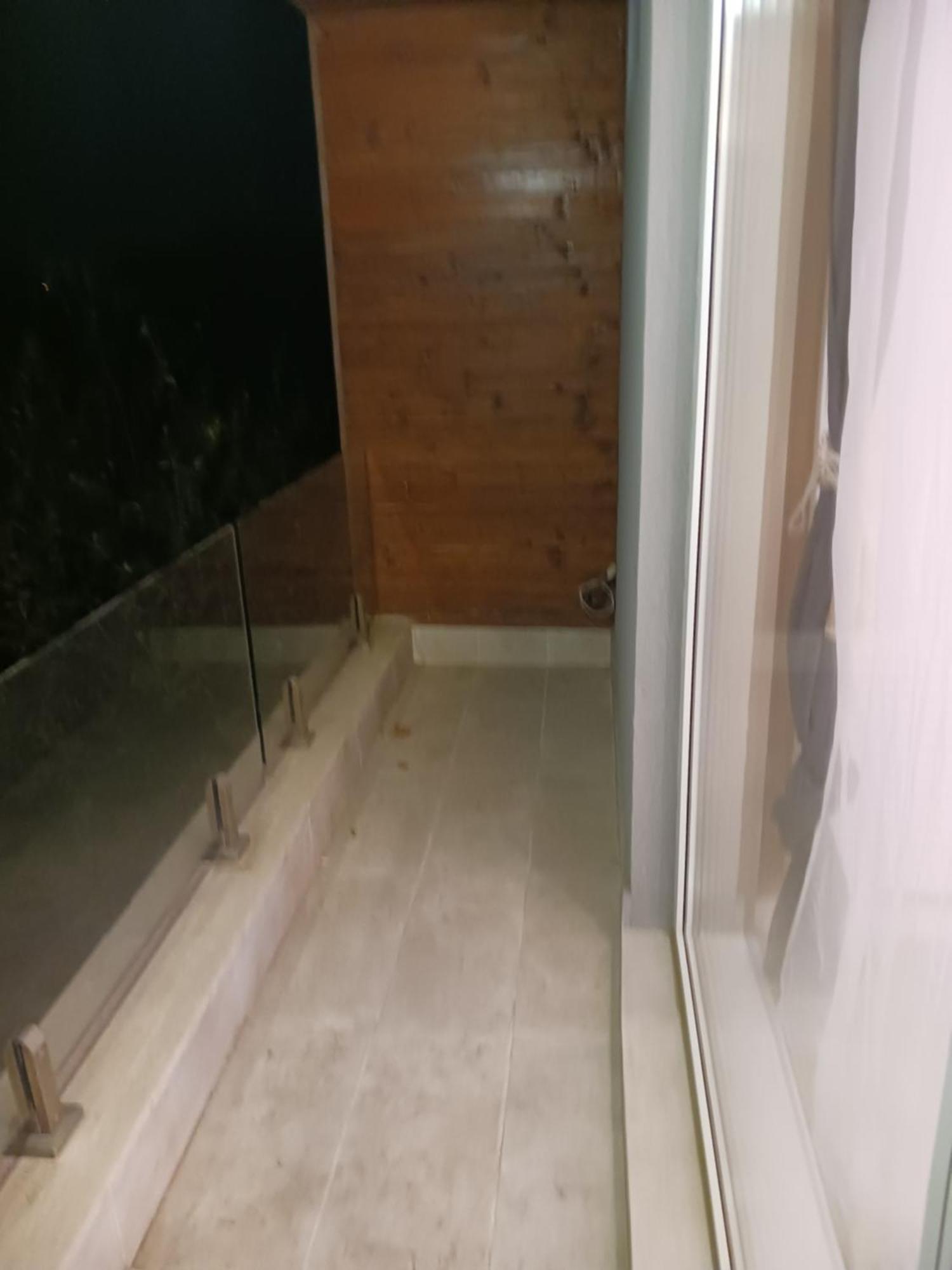 Myky Mouse Nu Primesc Santieristi Si Petrecareti Apartment Bucureşti Ngoại thất bức ảnh